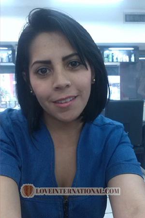 152518 - Karol Age: 36 - Colombia