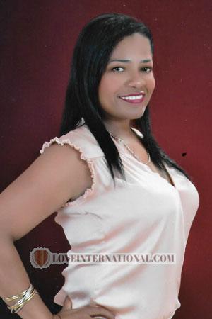 182240 - Deivis Age: 49 - Colombia