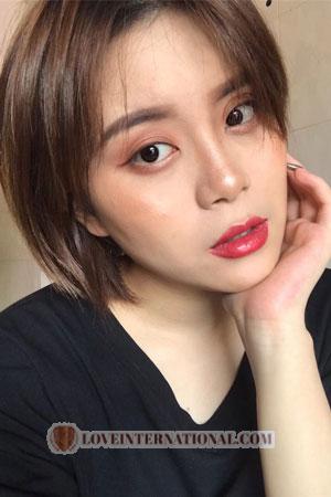 182715 - Yijie Age: 28 - China