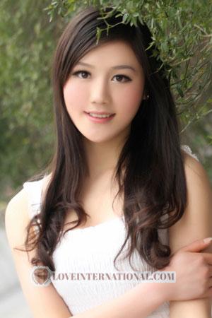 211725 - Xiaoqin Age: 34 - China