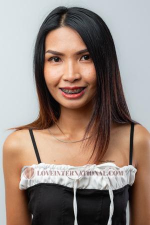 219695 - Sukanya Age: 29 - Thailand